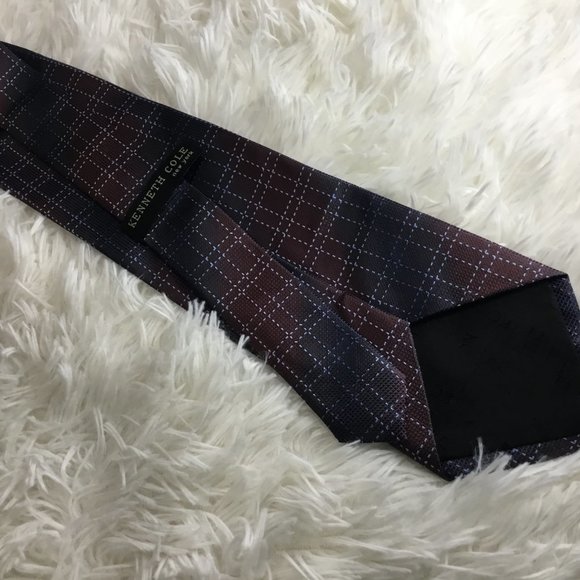 Kenneth Cole New York 100% Imported Silk Neck Tie - Picture 3 of 4